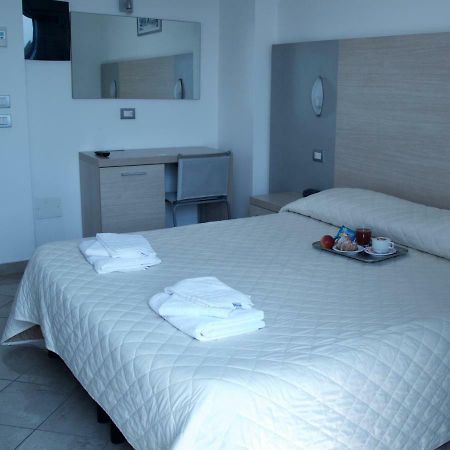 Hotel Etoile ريميني المظهر الخارجي الصورة