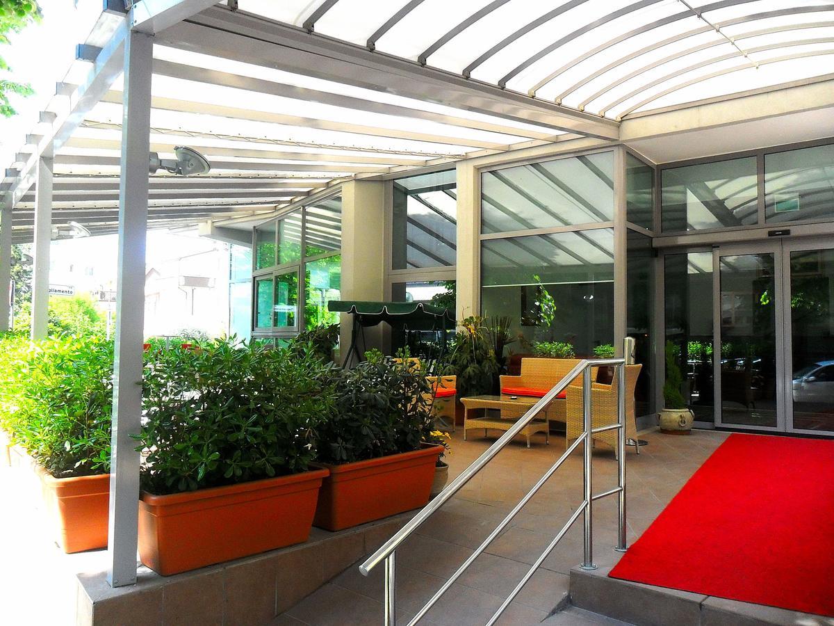 Hotel Etoile ريميني المظهر الخارجي الصورة