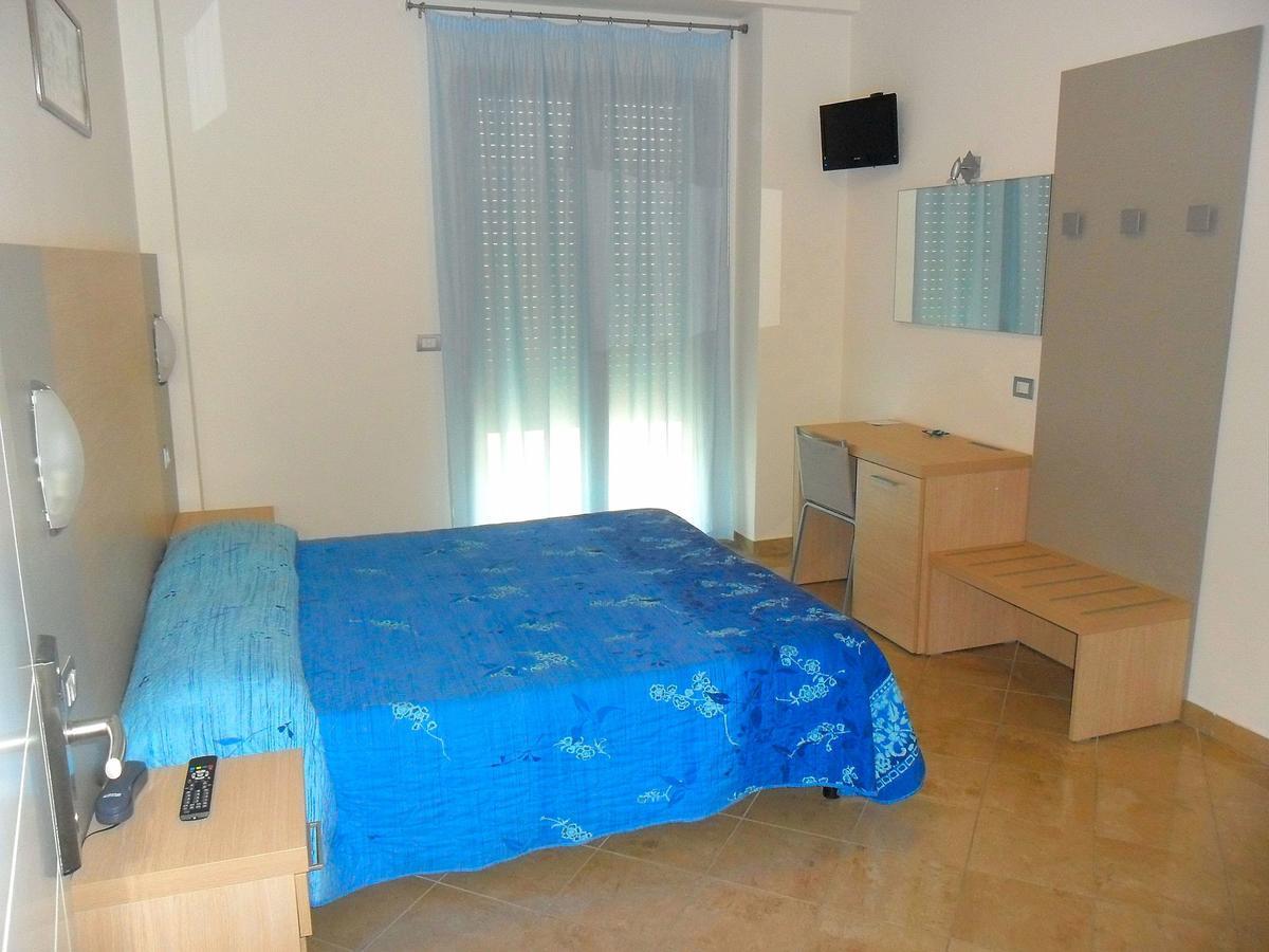 Hotel Etoile ريميني المظهر الخارجي الصورة