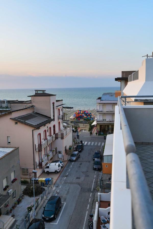 Hotel Etoile ريميني المظهر الخارجي الصورة